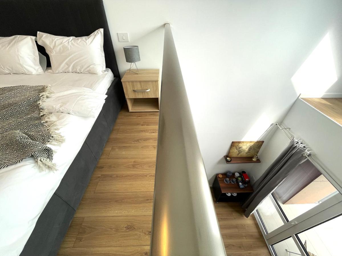 Walter 20 Penthouse W. Private Parking Apartament *